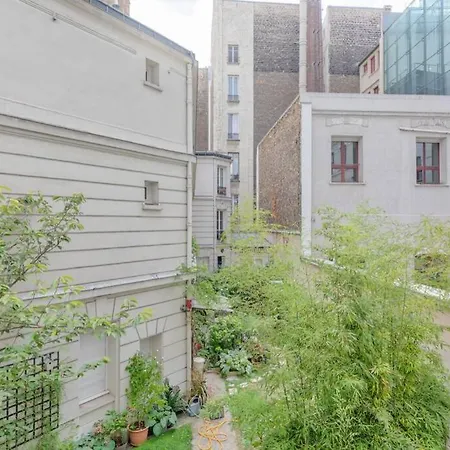 Splendide 10 Min Du Parc Monceau - 4p Apartman *