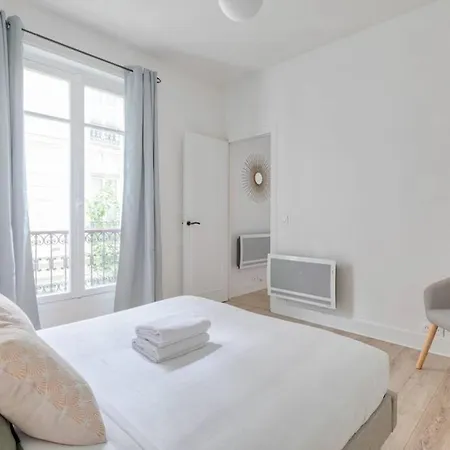 Apartman Splendide 10 Min Du Parc Monceau - 4p *